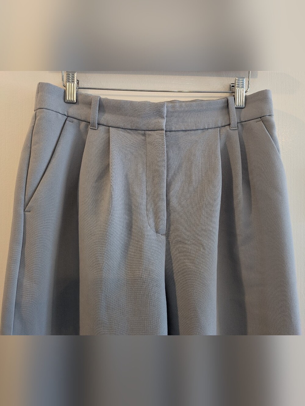 Abercrombie & Fitch Sloane Tailored Wide Leg Pleated Trousers Gray Pants Sz 10P - Picture 3 of 13